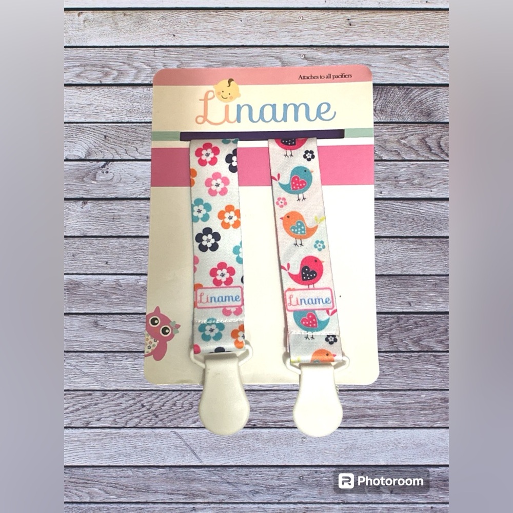 NWT Liname Girls Pacifier Clips 2 Pack